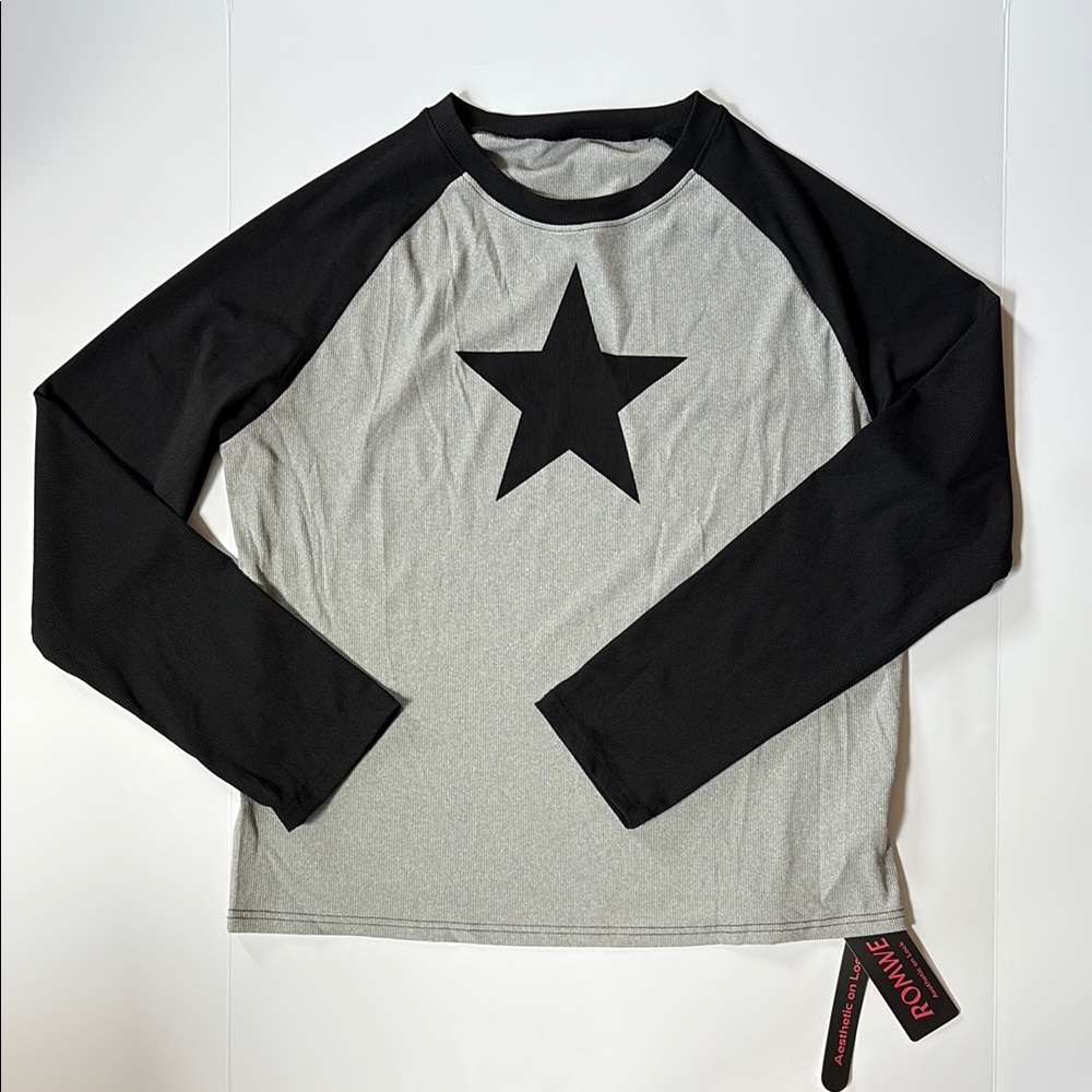 ROMWE Black and Gray Star Long Sleeve Tee, Size Large NWT